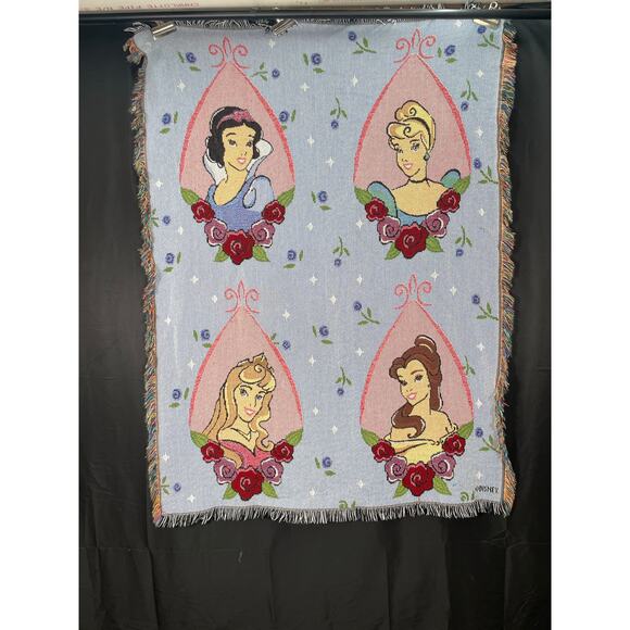 Disney Princess Tapestry Throw Blanket Cinderella, Bell, Snow White & Aurora - Picture 1 of 8